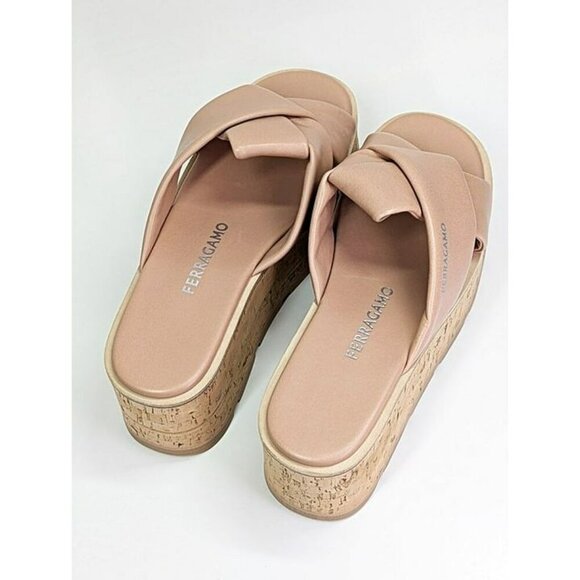 Ferragamo Women's Engracia Platform Slide Sandals in Rosa Size 7 C (MSRP $695) - Picture 7 of 11